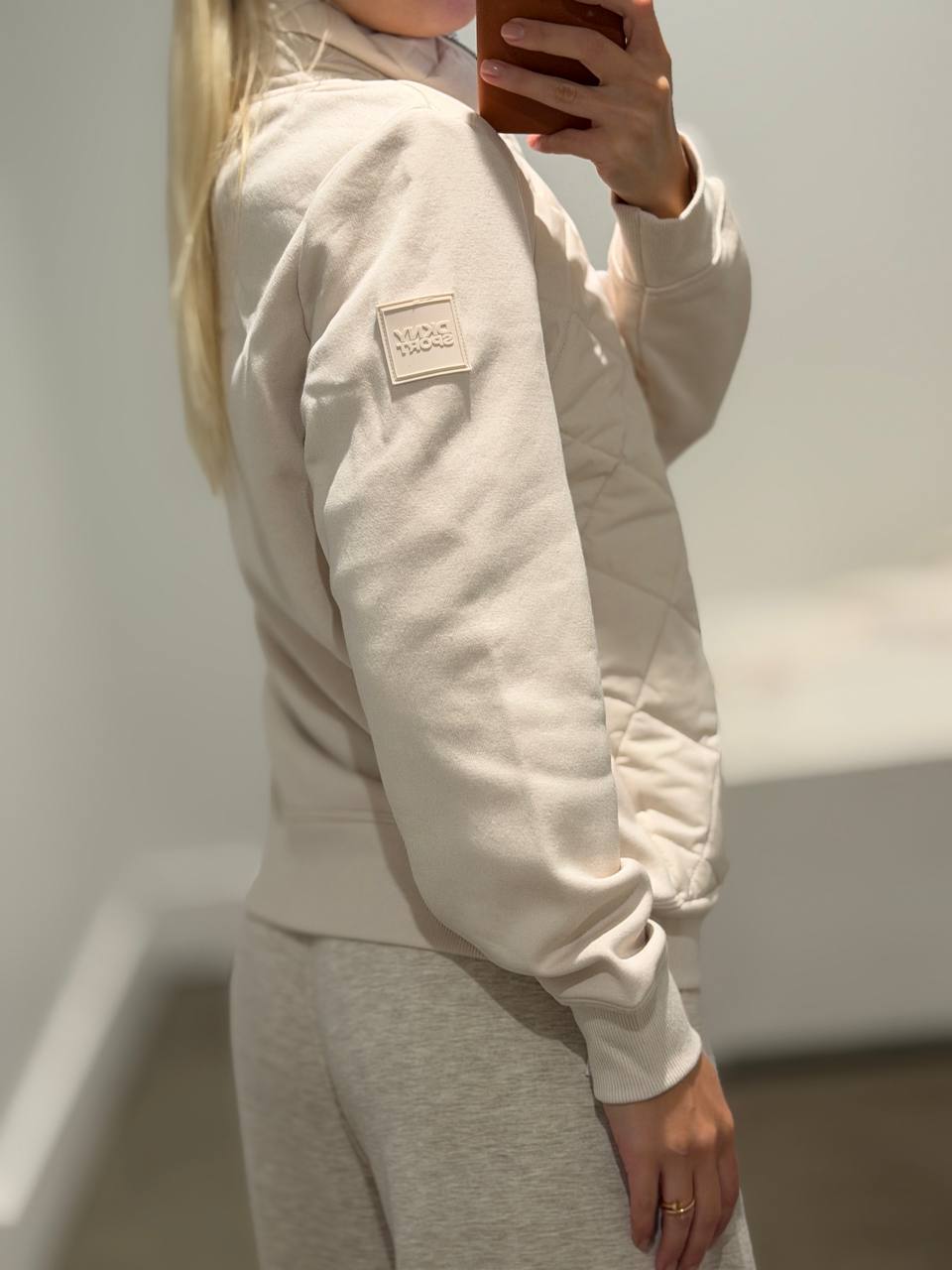 DKNY 🏷️ 57$