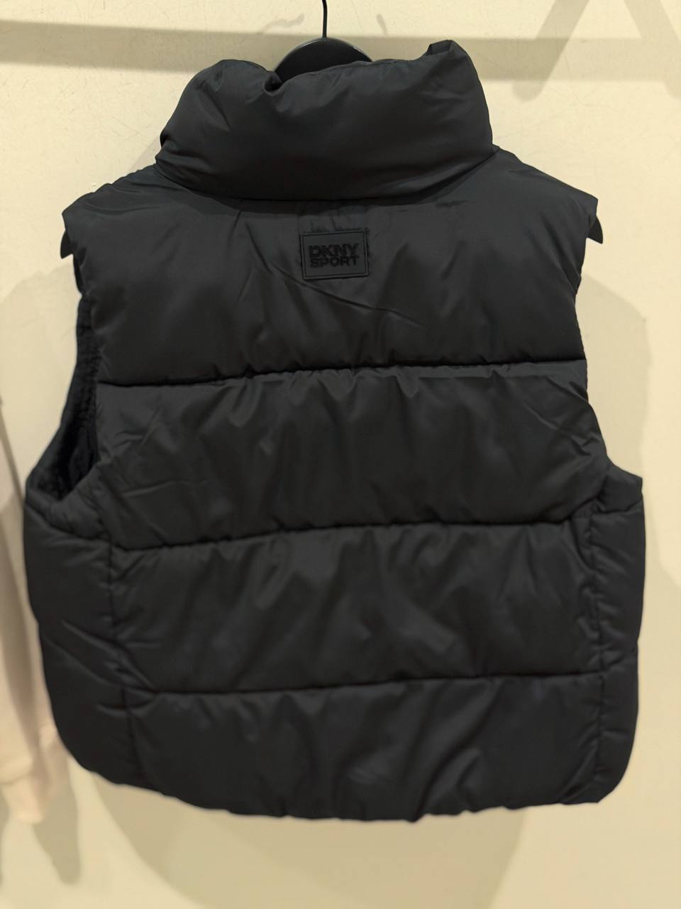 DKNY 🏷️ 57$