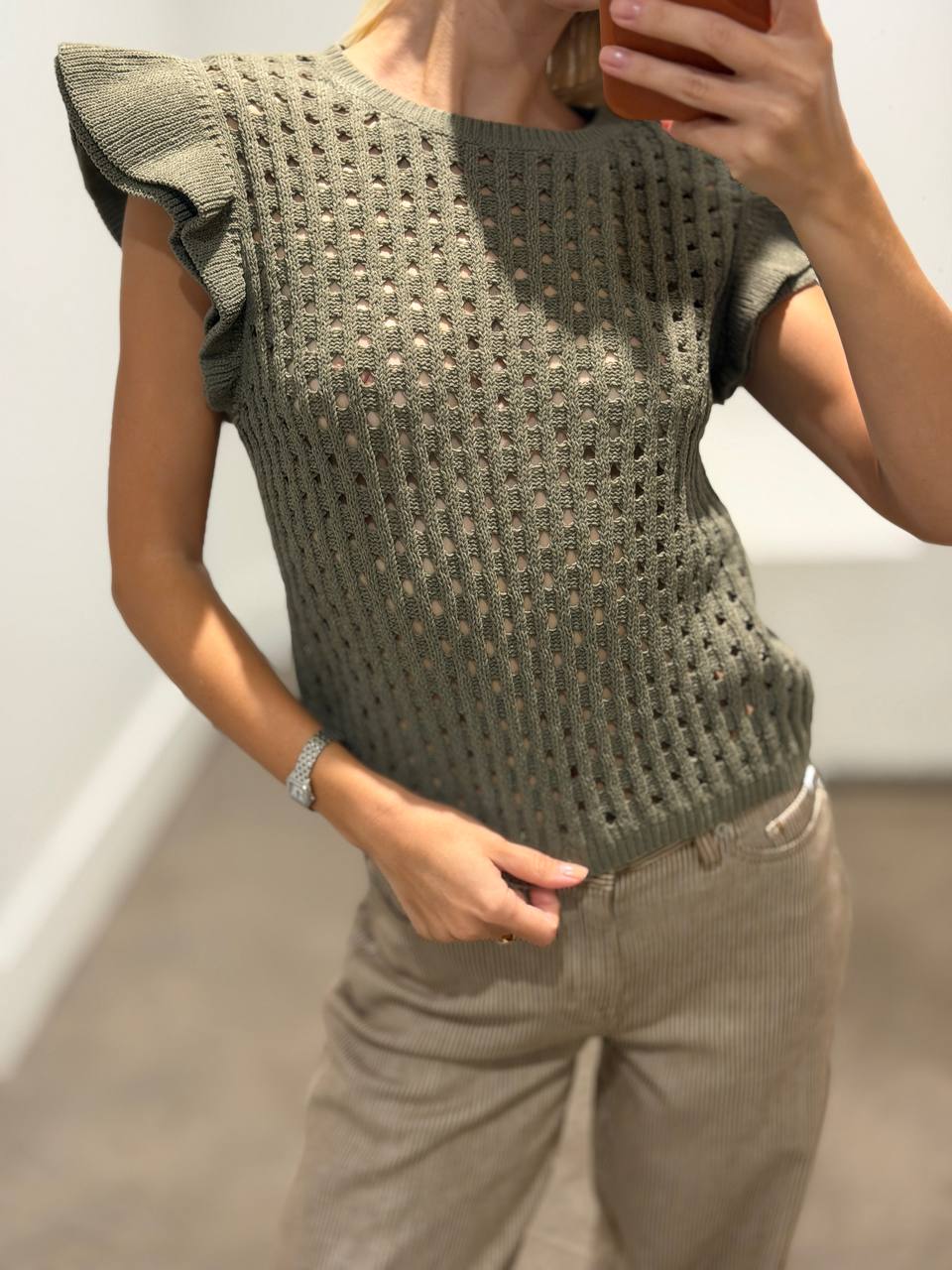 DKNY
