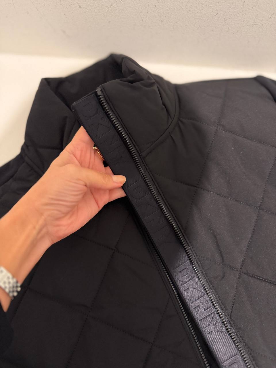 DKNY 🏷️ 57$