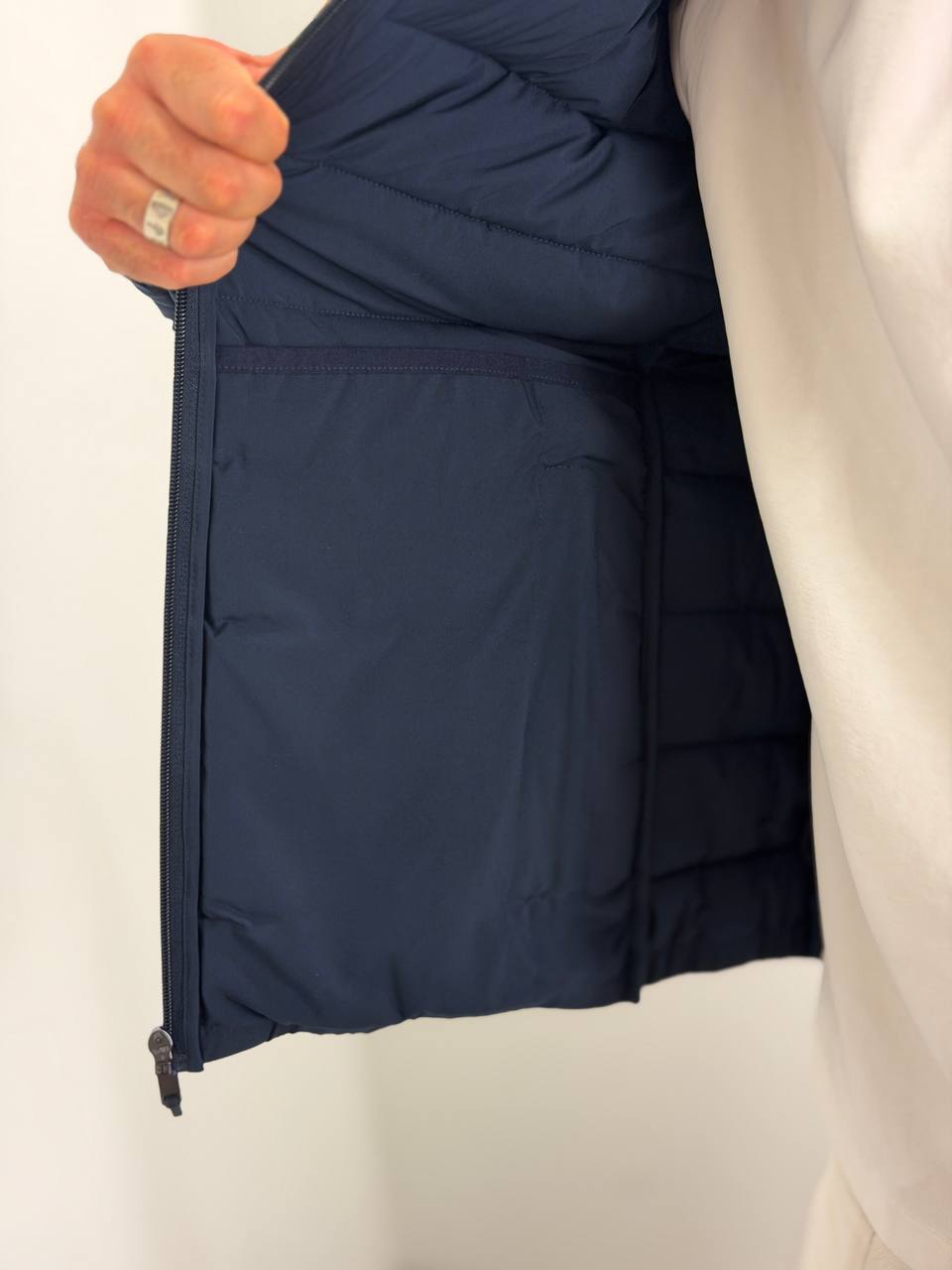 CALVIN KLEIN 🏷️ 61$