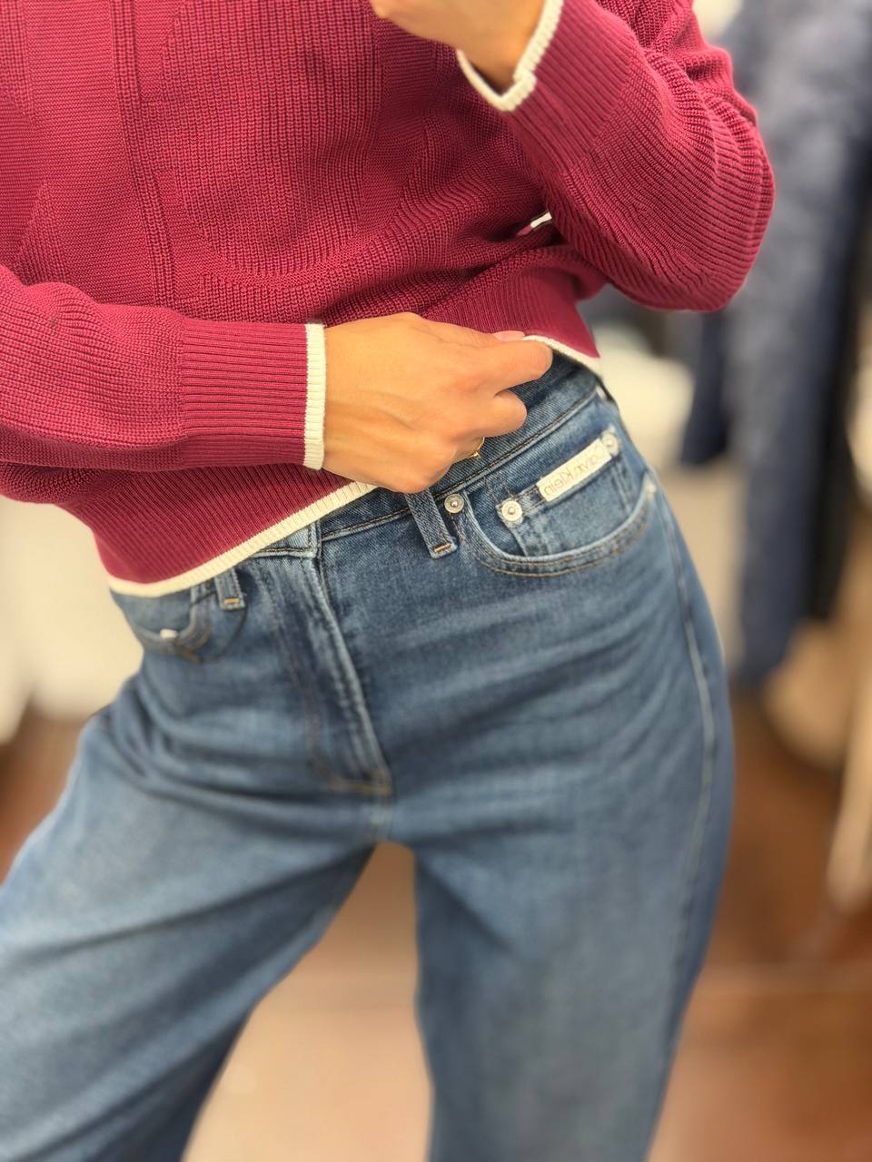 CALVIN KLEIN 🏷️ 73$