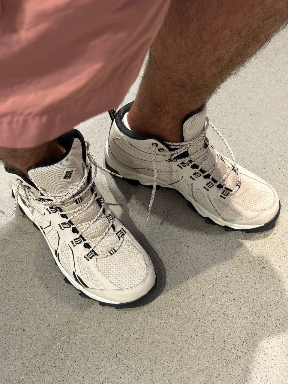COLUMBIA 🏷️ 93$