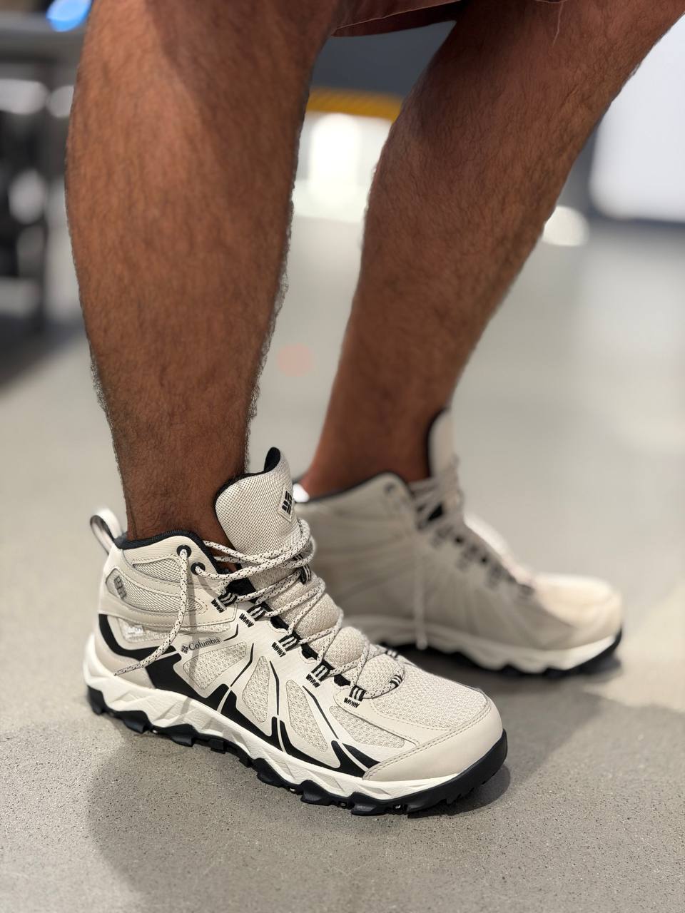 COLUMBIA 🏷️ 93$