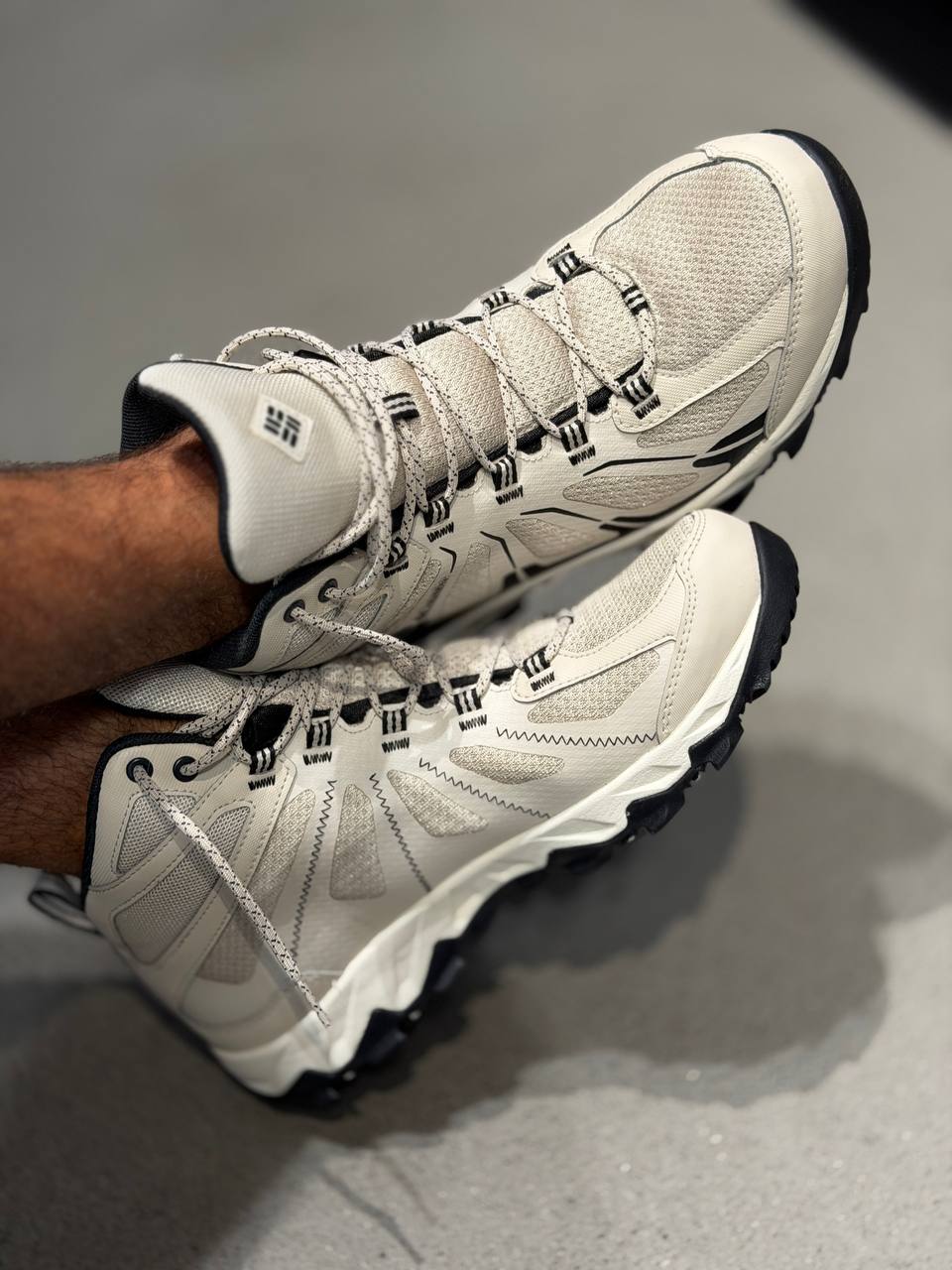 COLUMBIA 🏷️ 93$