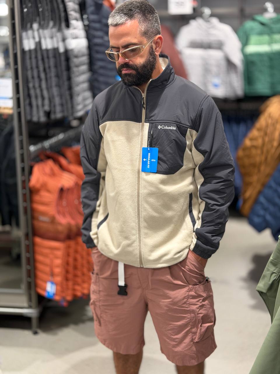 COLUMBIA 🏷️ 52$
