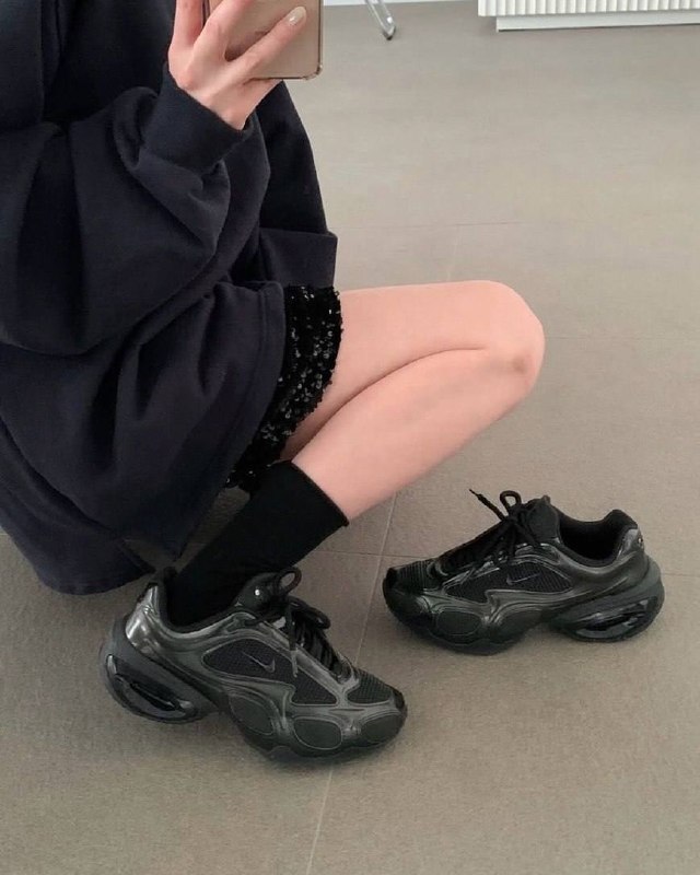 NIKE 🏷️ 64$
