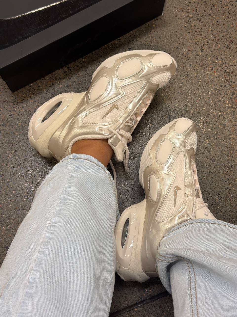 NIKE 🏷️ 64$