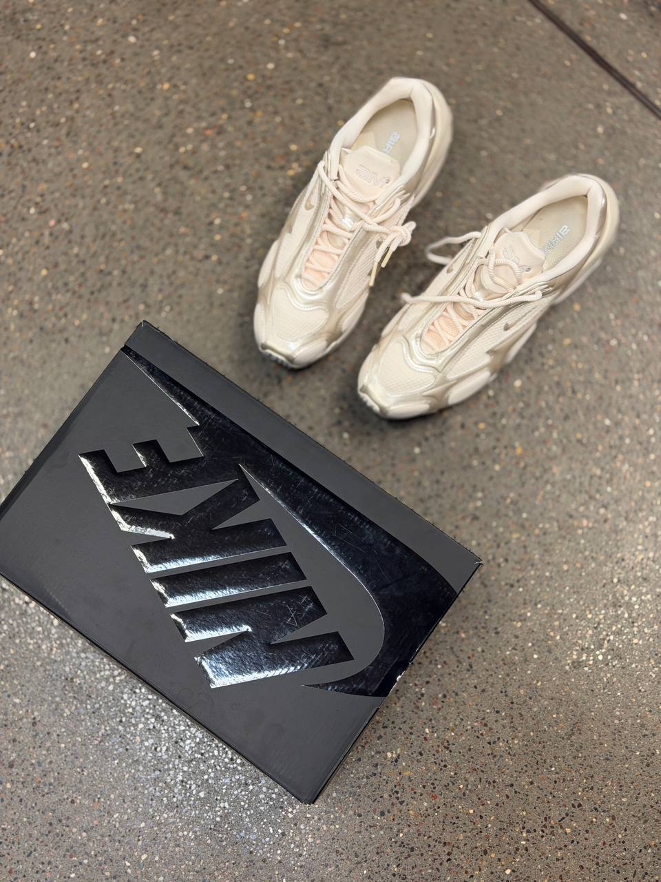 NIKE 🏷️ 64$
