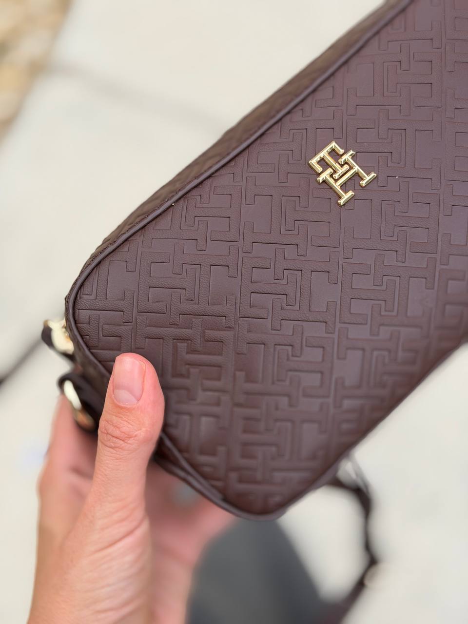 TOMMY HILFIGER 🏷️ 39$