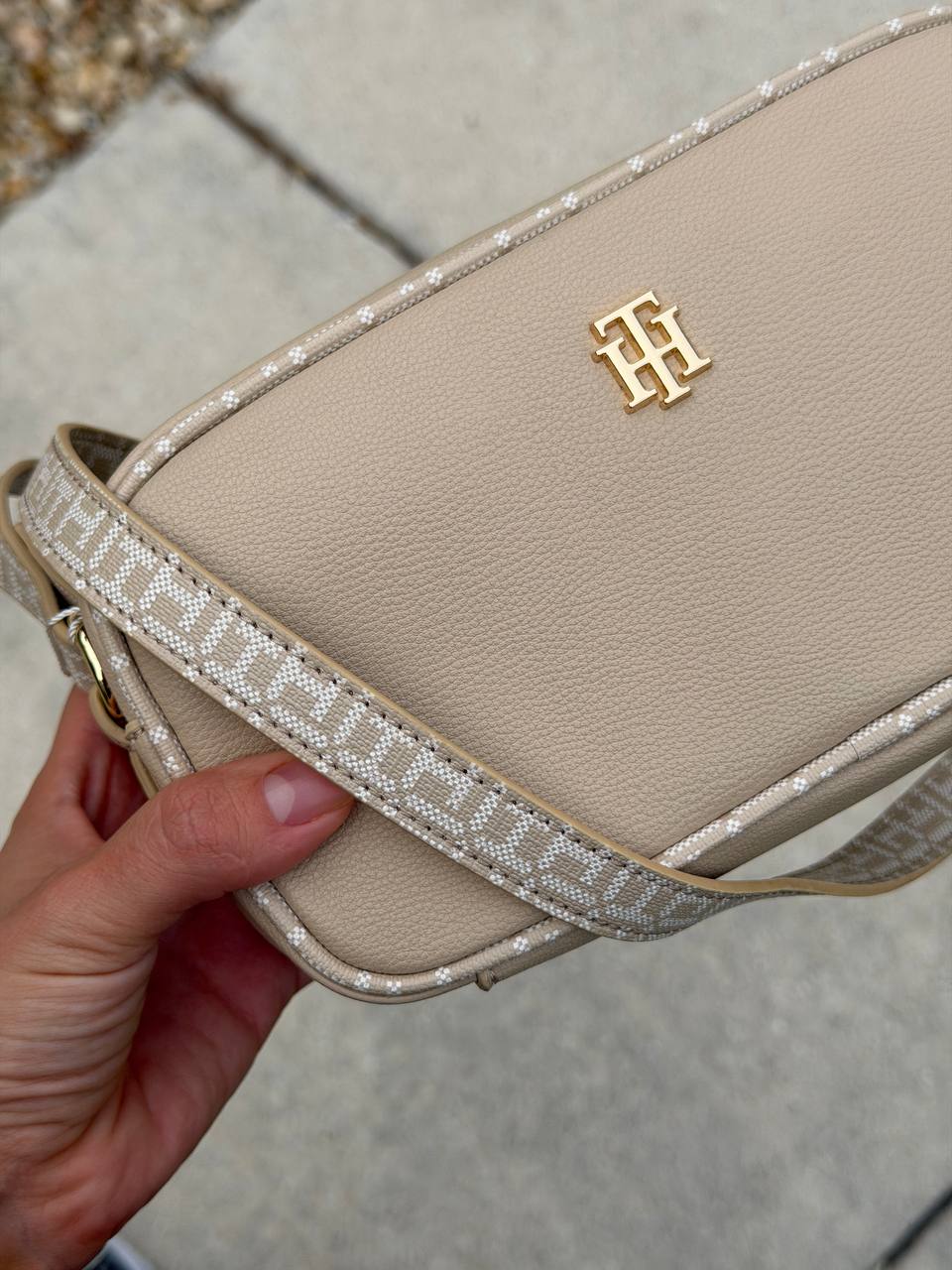 TOMMY HILFIGER 🏷️ 39$