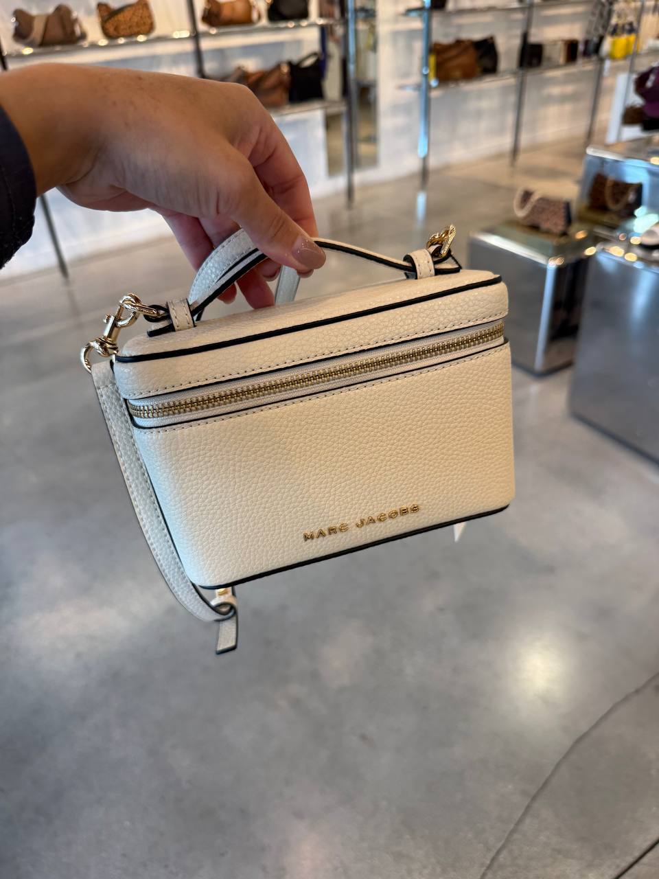 MARC JACOBS