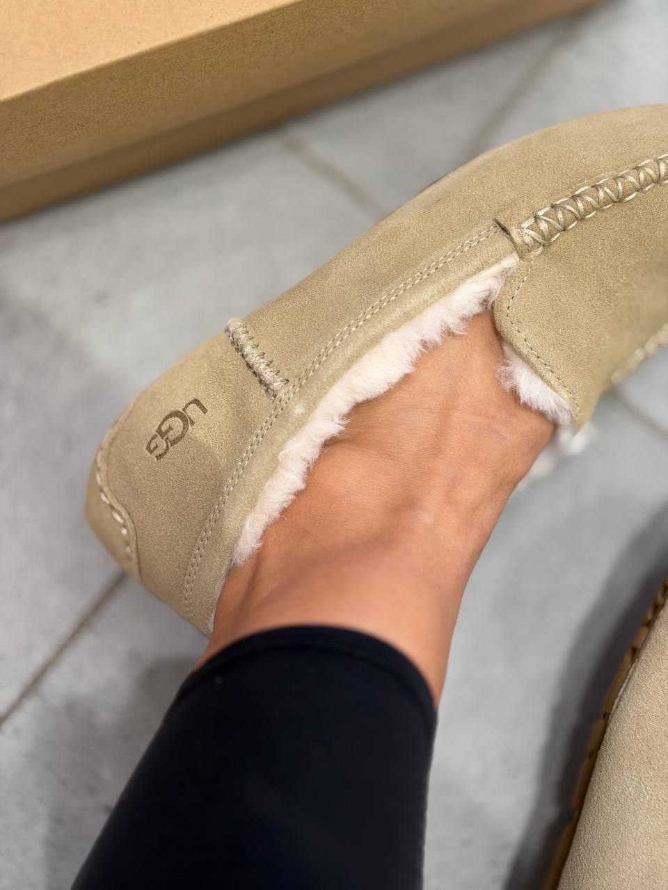 UGG 🏷️ 112$