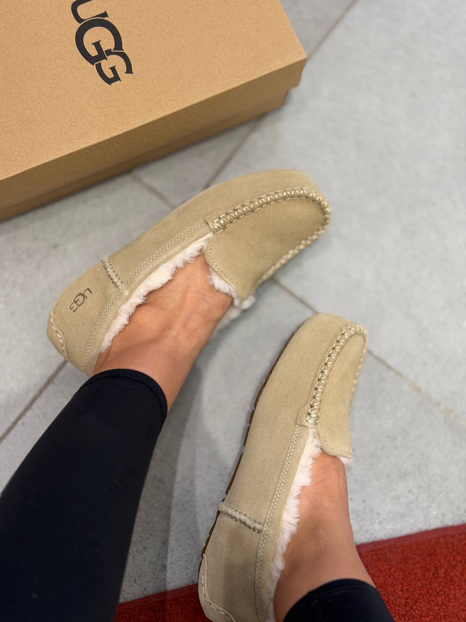 UGG 🏷️ 112$