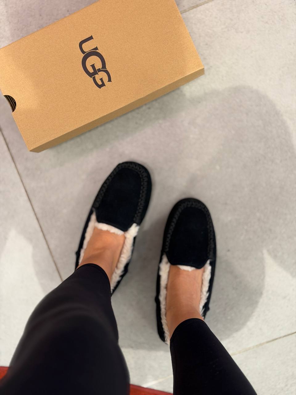 UGG 🏷️ 112$