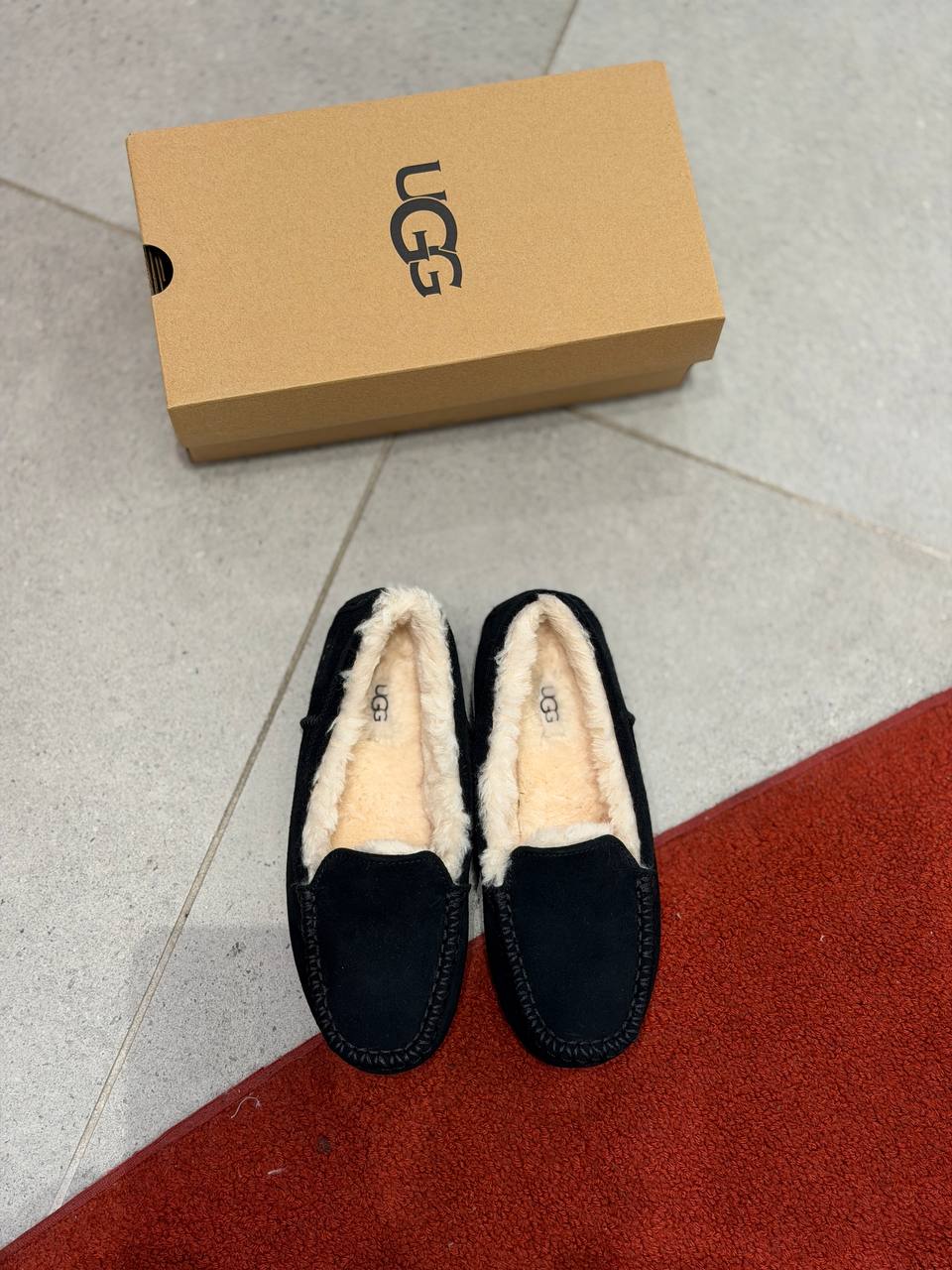 UGG 🏷️ 112$