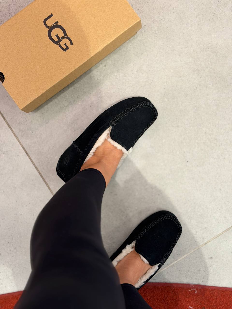UGG 🏷️ 112$