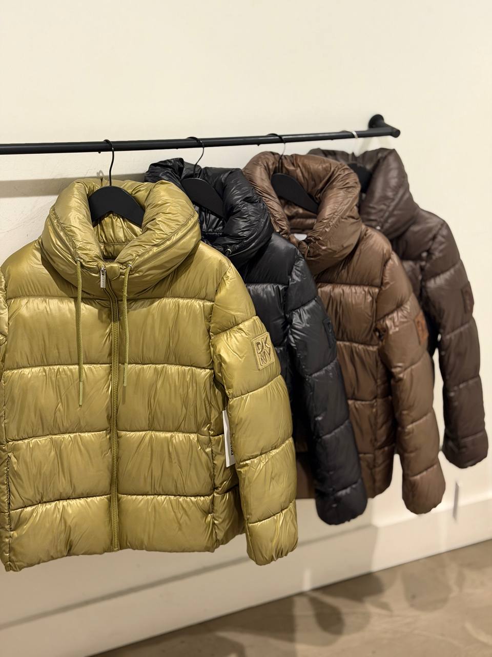 DKNY 🏷️ 104$