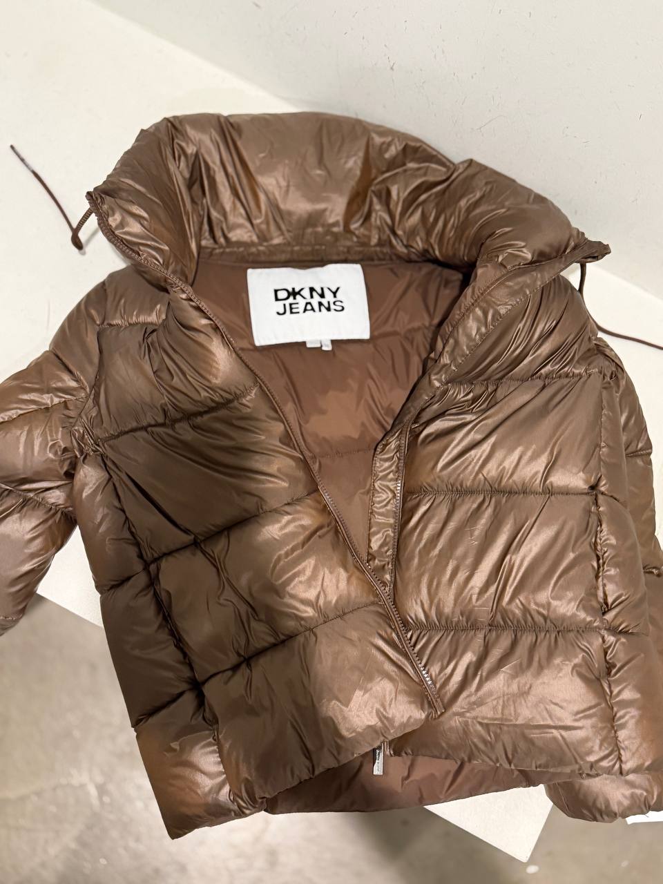 DKNY 🏷️ 104$