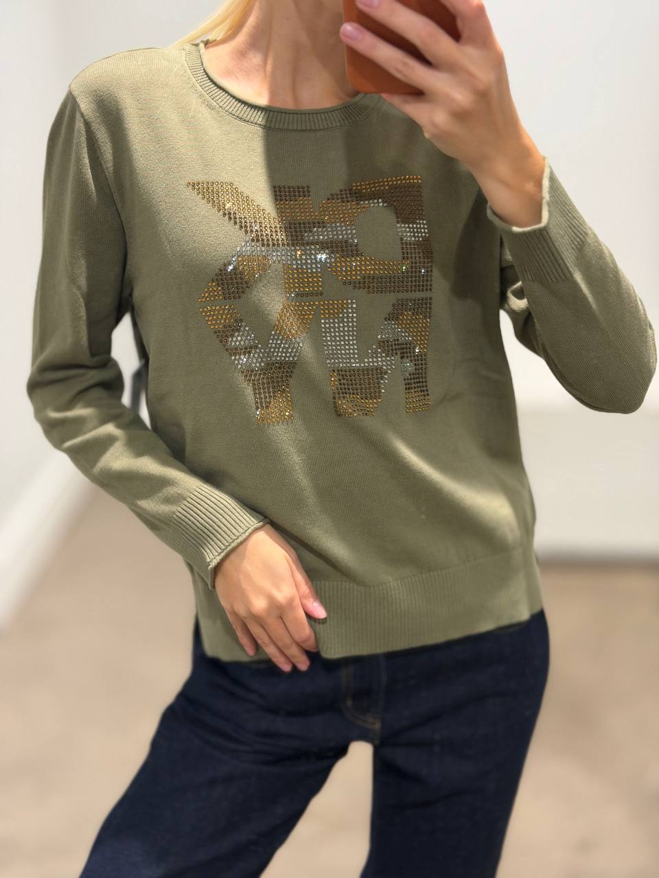 DKNY