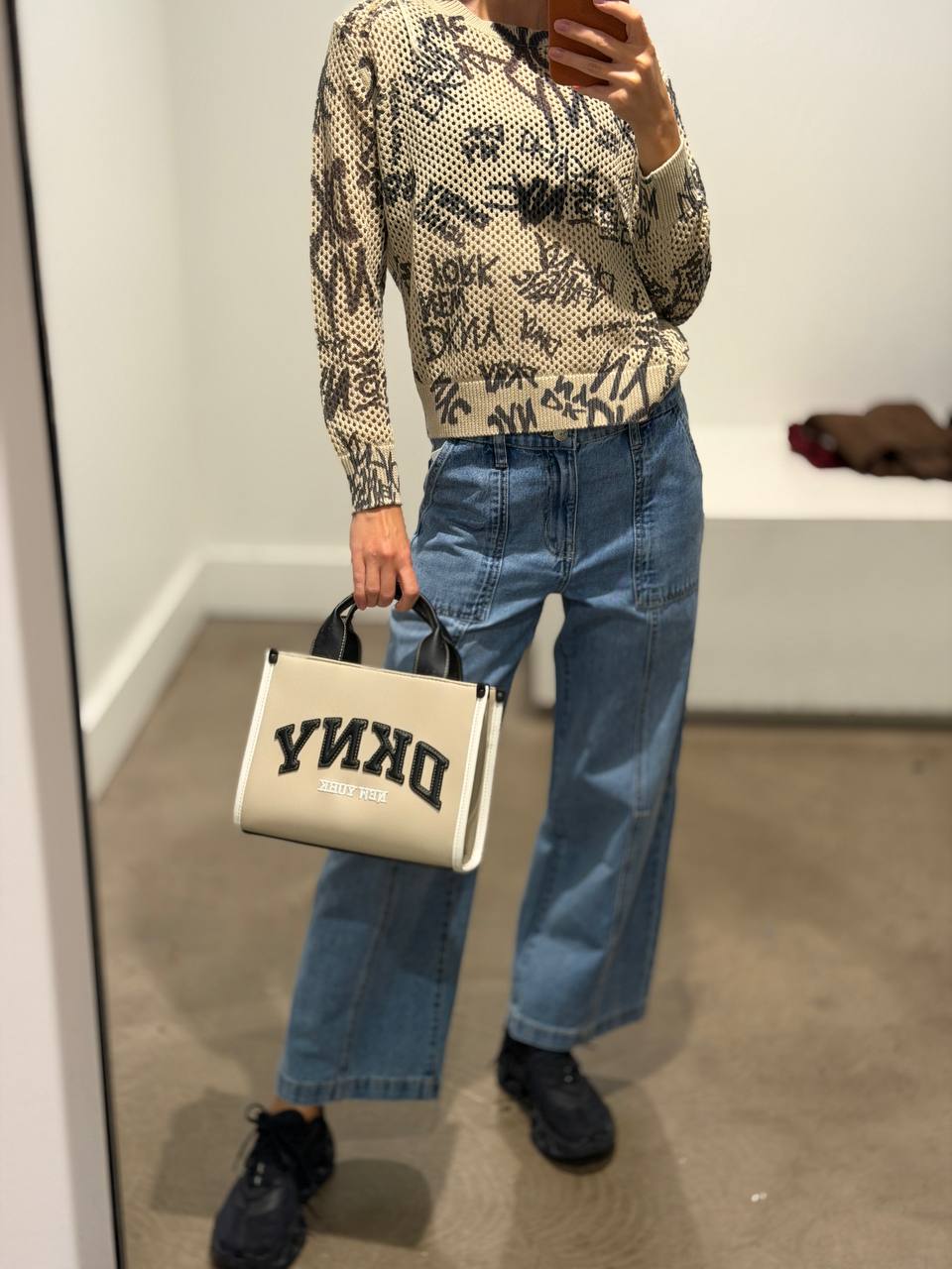 DKNY