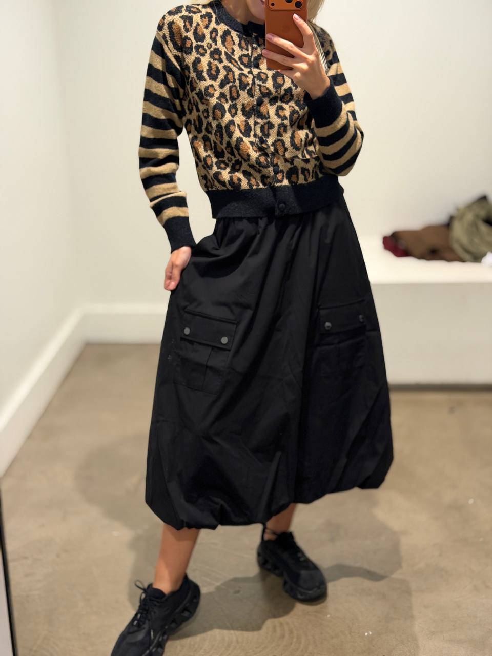 DKNY