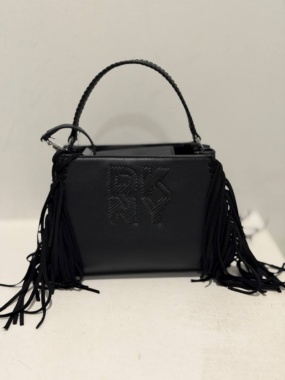 DKNY