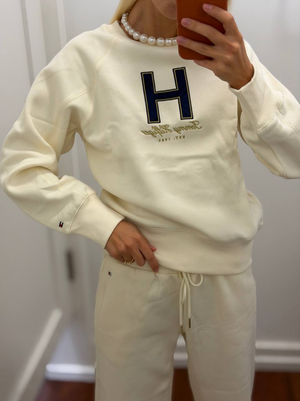 TOMMY HILFIGER