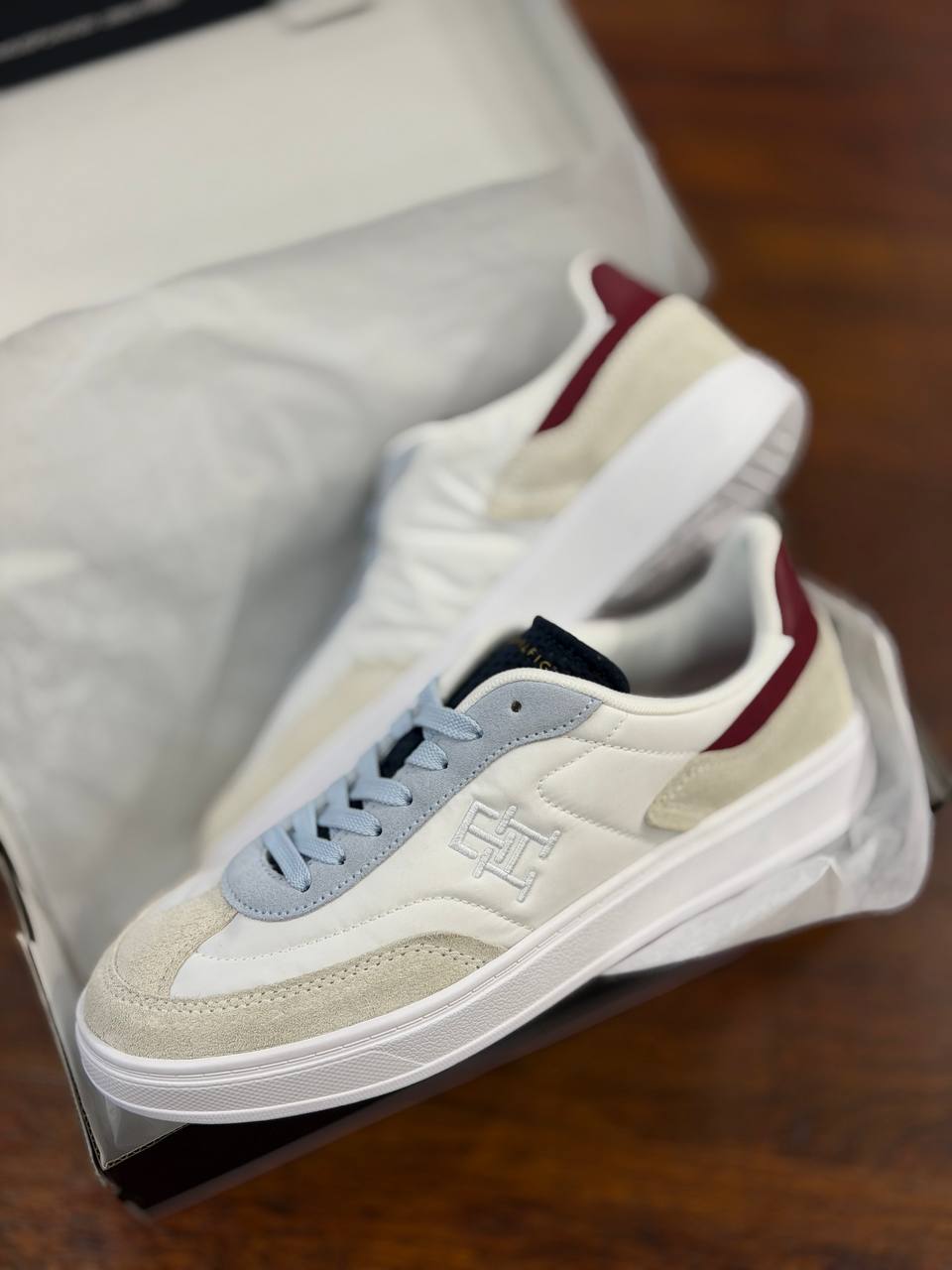 TOMMY HILFIGER 🏷️ 50$