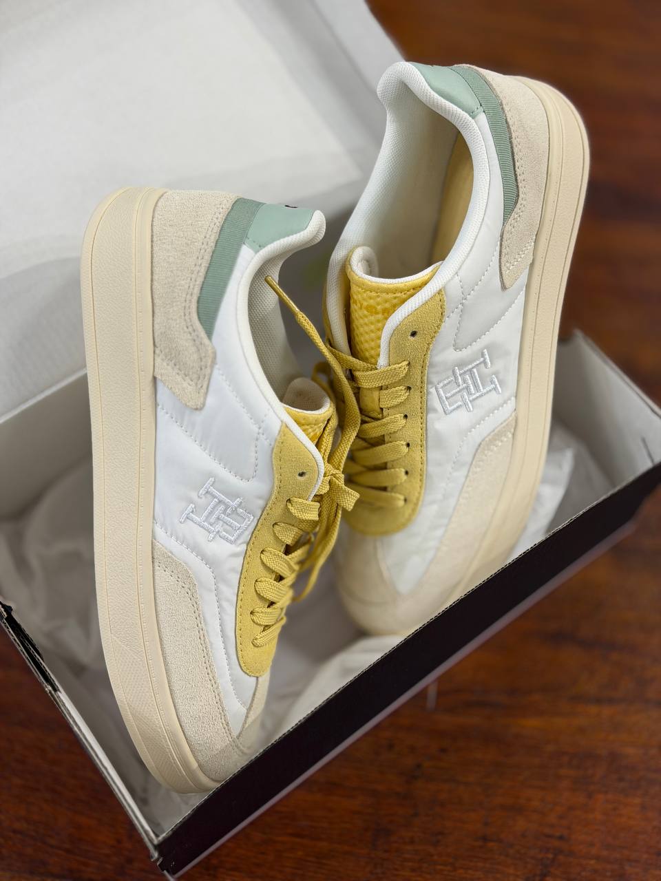 TOMMY HILFIGER 🏷️ 50$
