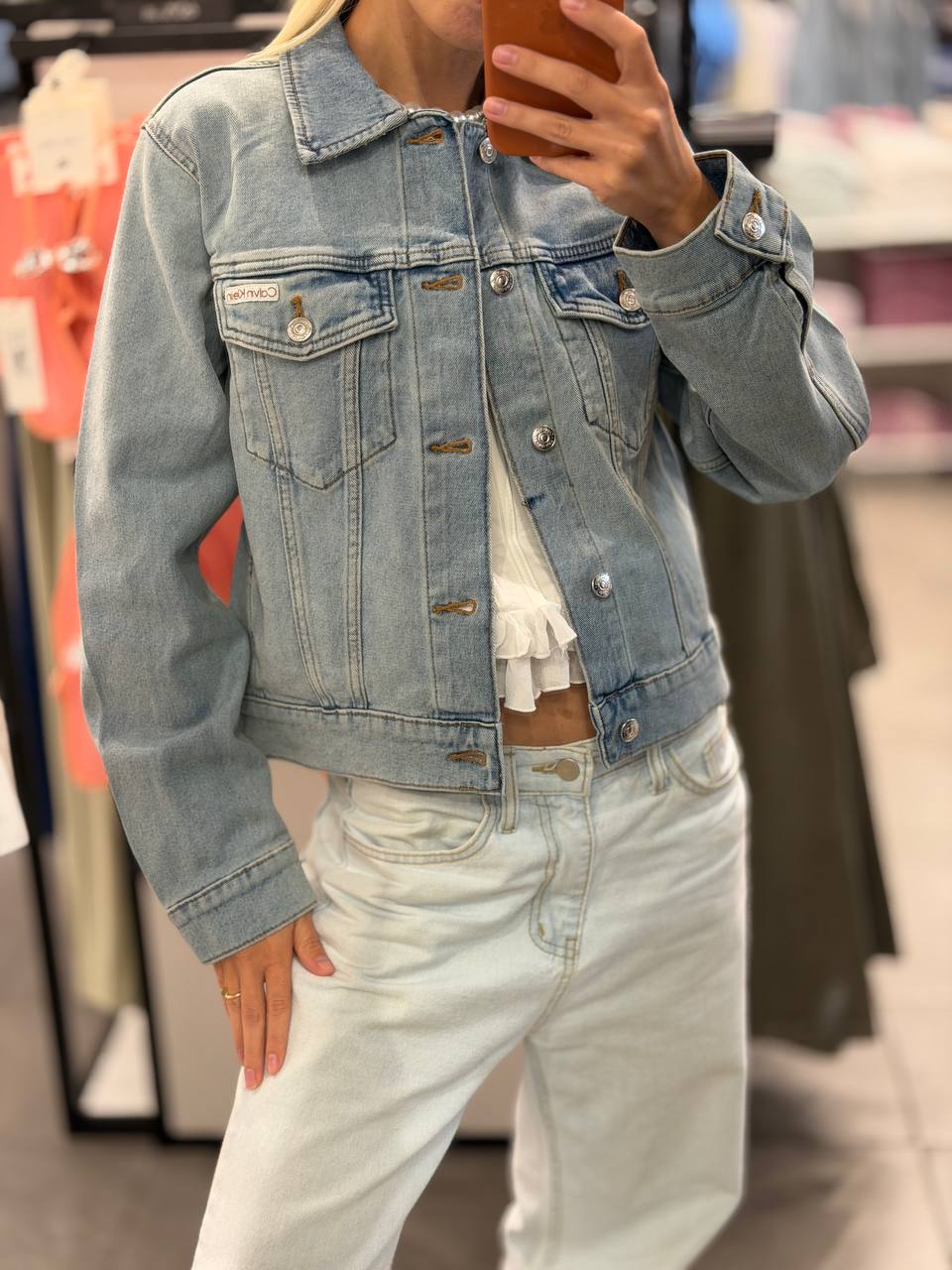 CALVIN KLEIN 🏷️ 46$