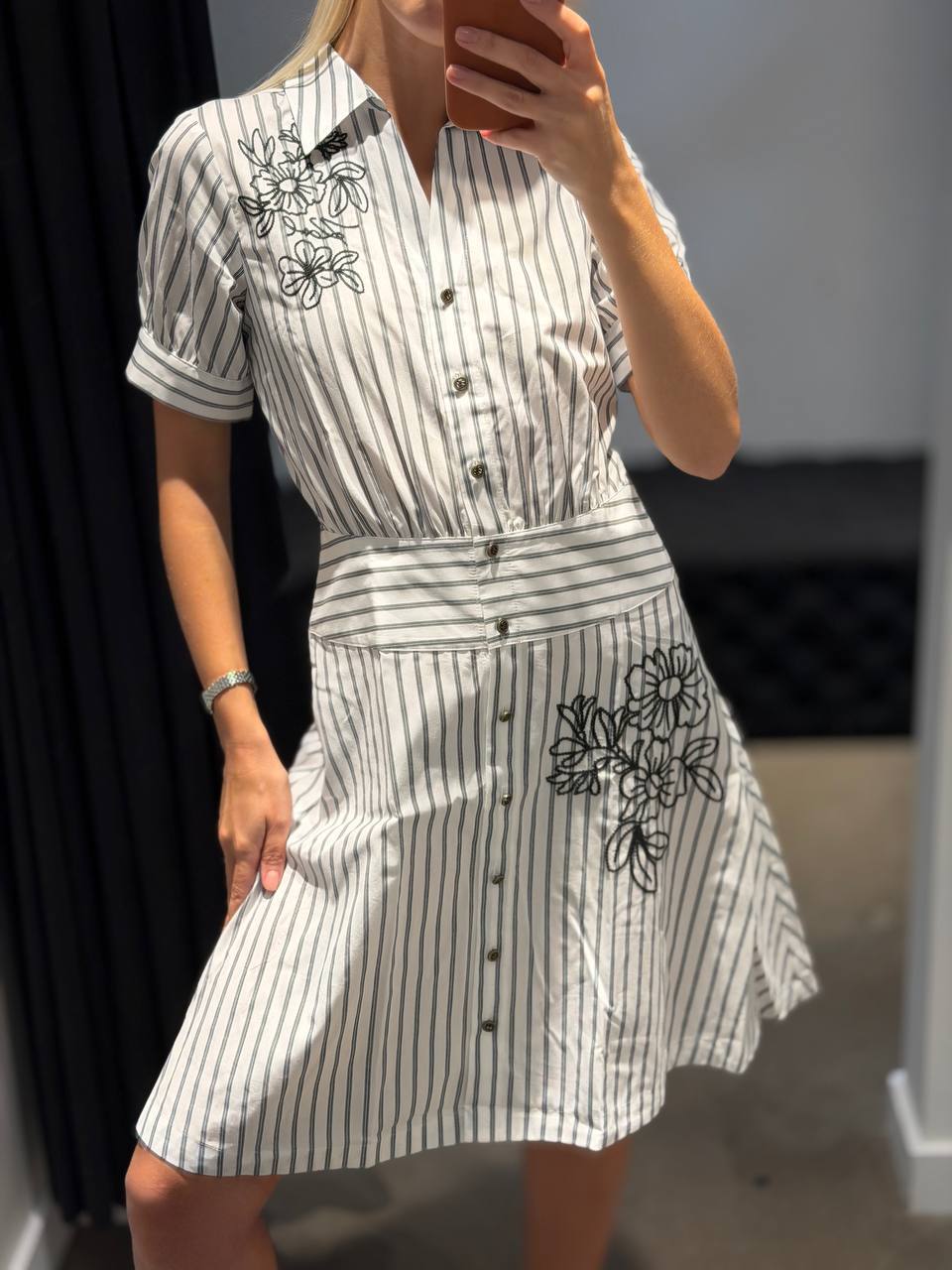 KARL LAGERFELD 🏷️ 52$