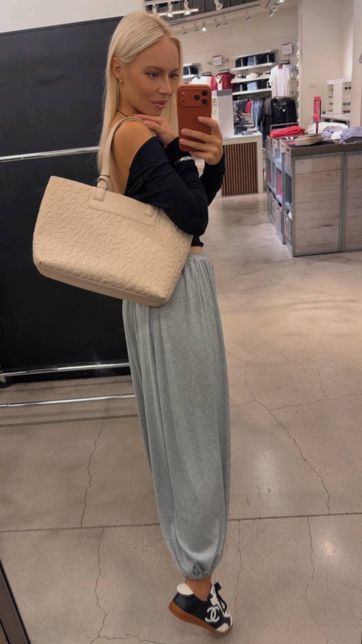 ARMANI EXCHANGE 🏷️ 83$