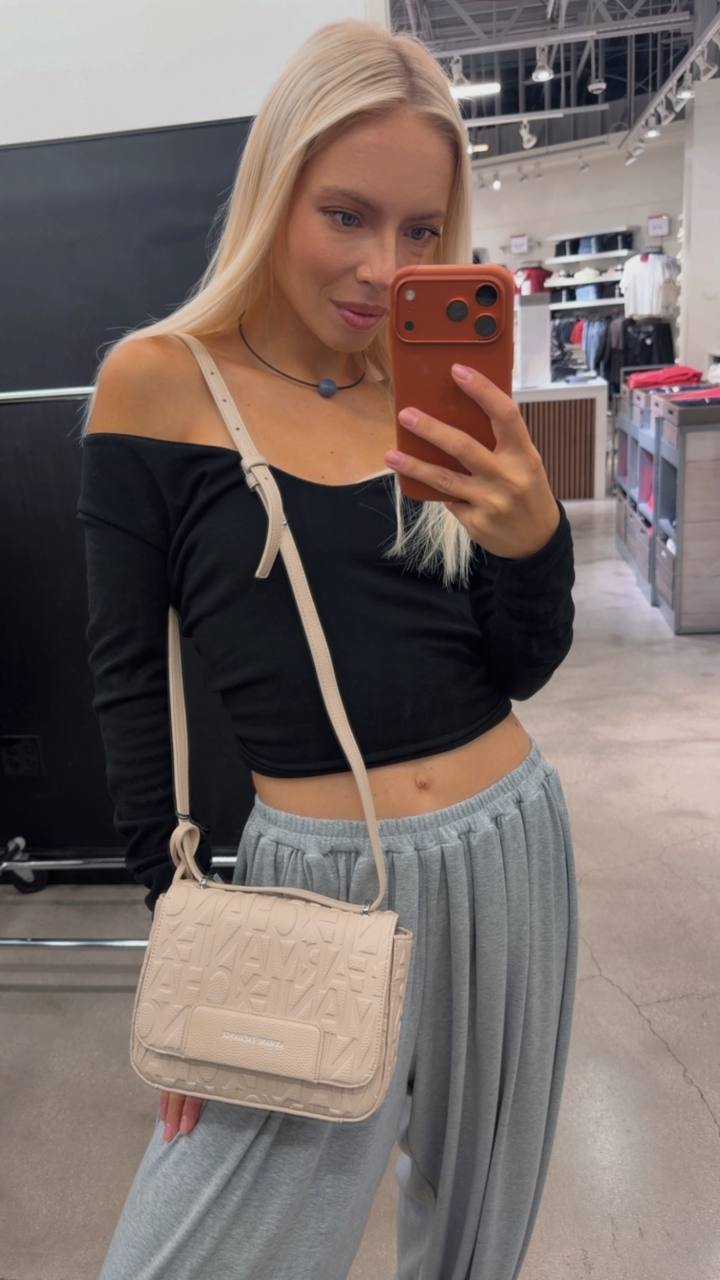 ARMANI EXCHANGE 🏷️ 66$