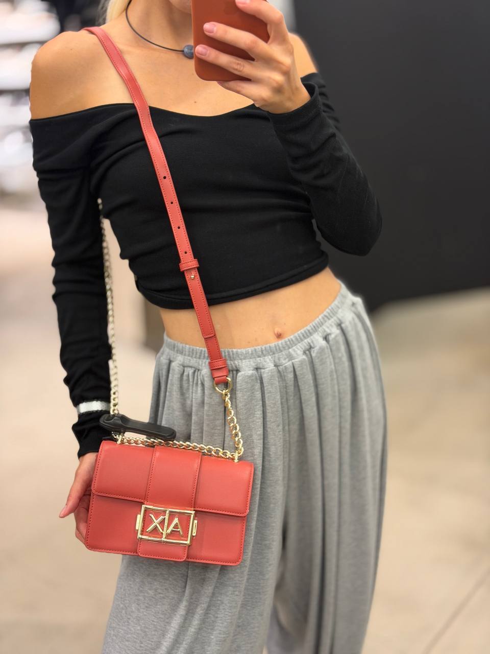 ARMANI EXCHANGE 🏷️ 92$
