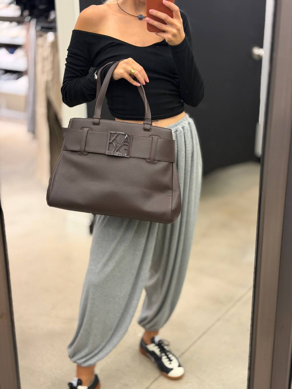 ARMANI EXCHANGE 🏷️ 106$