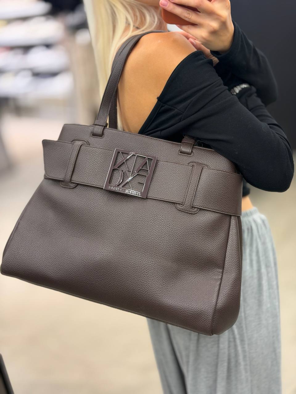 ARMANI EXCHANGE 🏷️ 106$