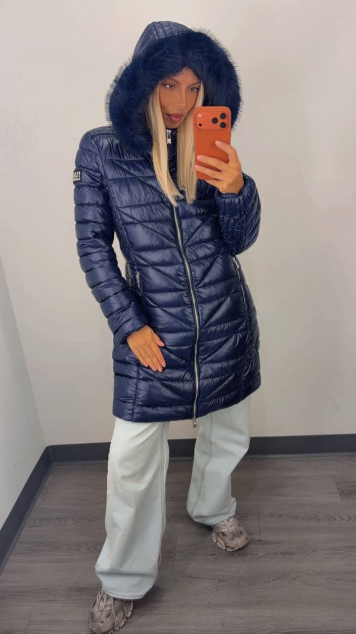 KARL LAGERFELD 🏷️ 81$
