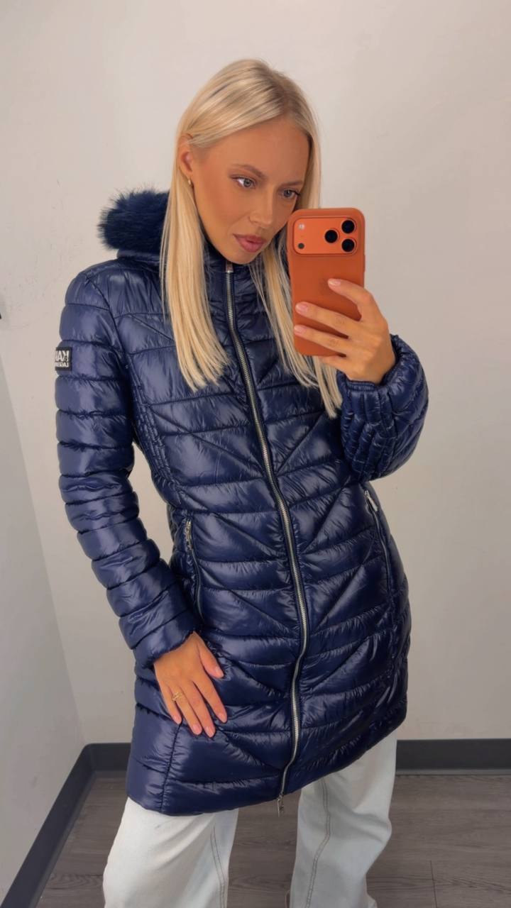 KARL LAGERFELD 🏷️ 81$