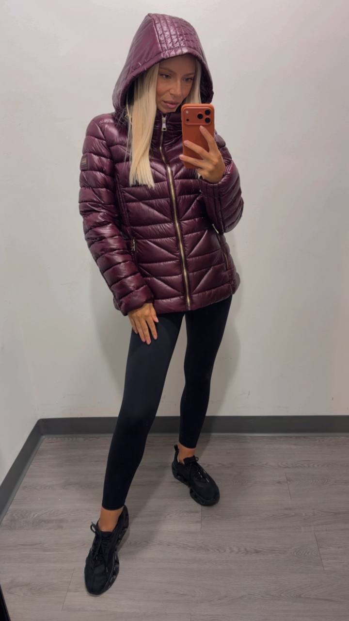 KARL LAGERFELD 🏷️ 81$