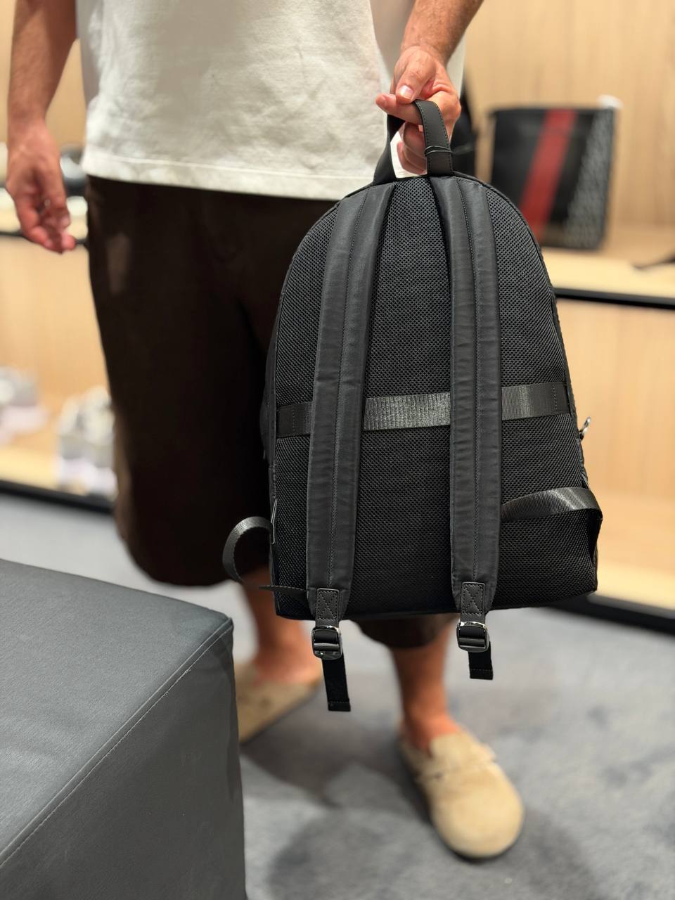 ARMANI EXCHANGE 🏷️ 92$