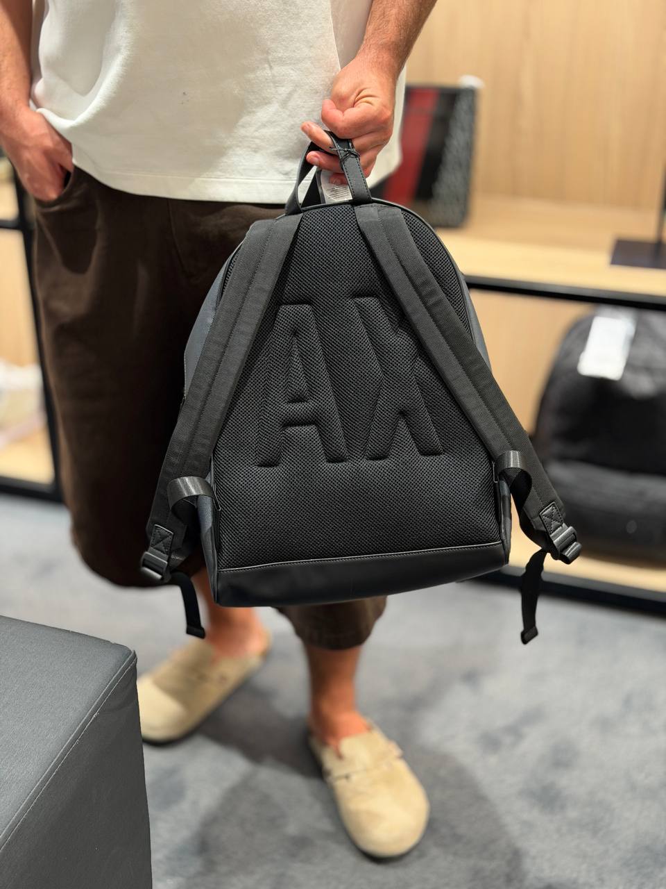 ARMANI EXCHANGE 🏷️ 97$
