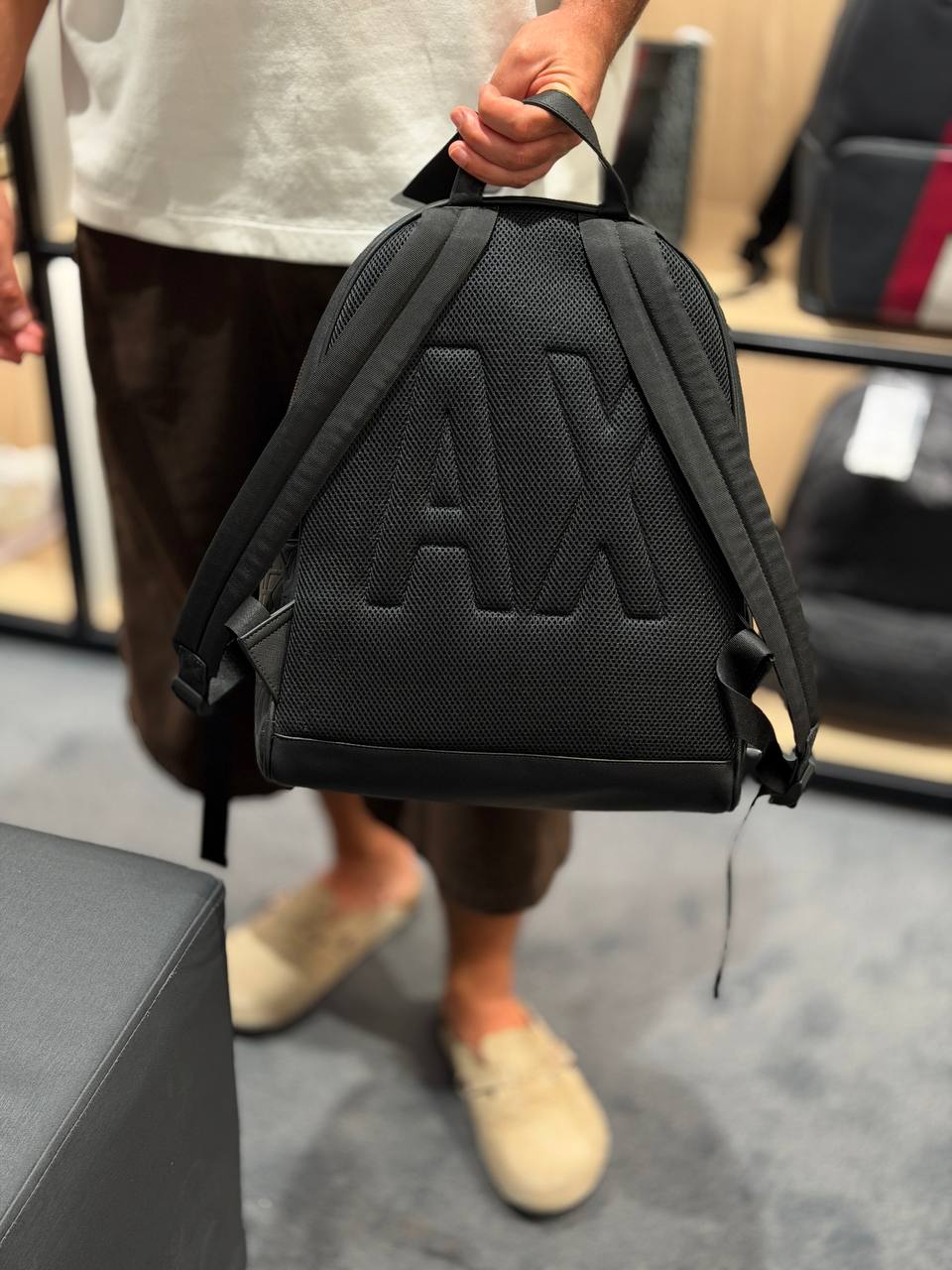 ARMANI EXCHANGE 🏷️ 97$