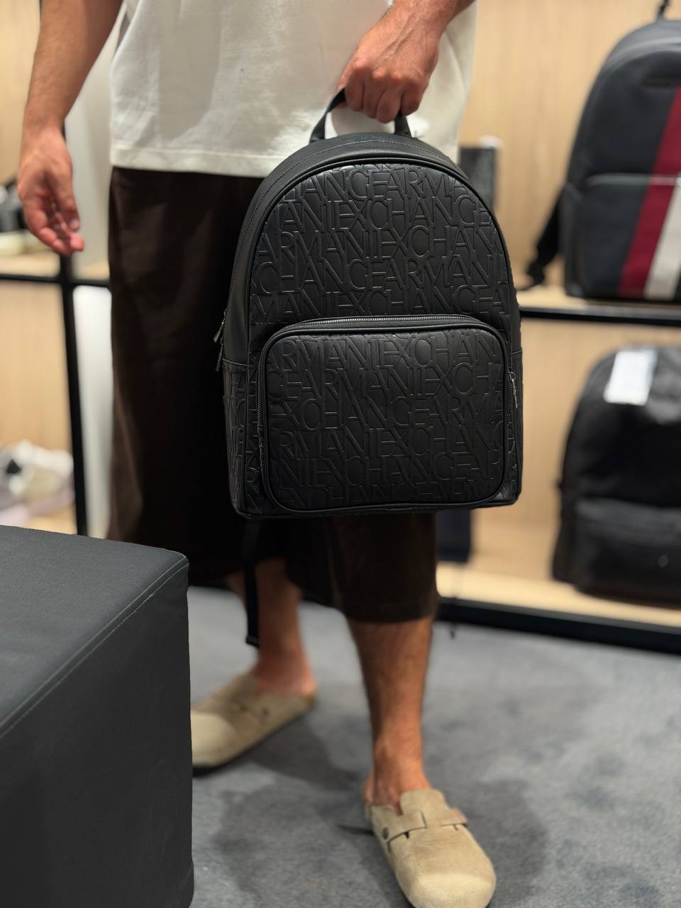 ARMANI EXCHANGE 🏷️ 97$