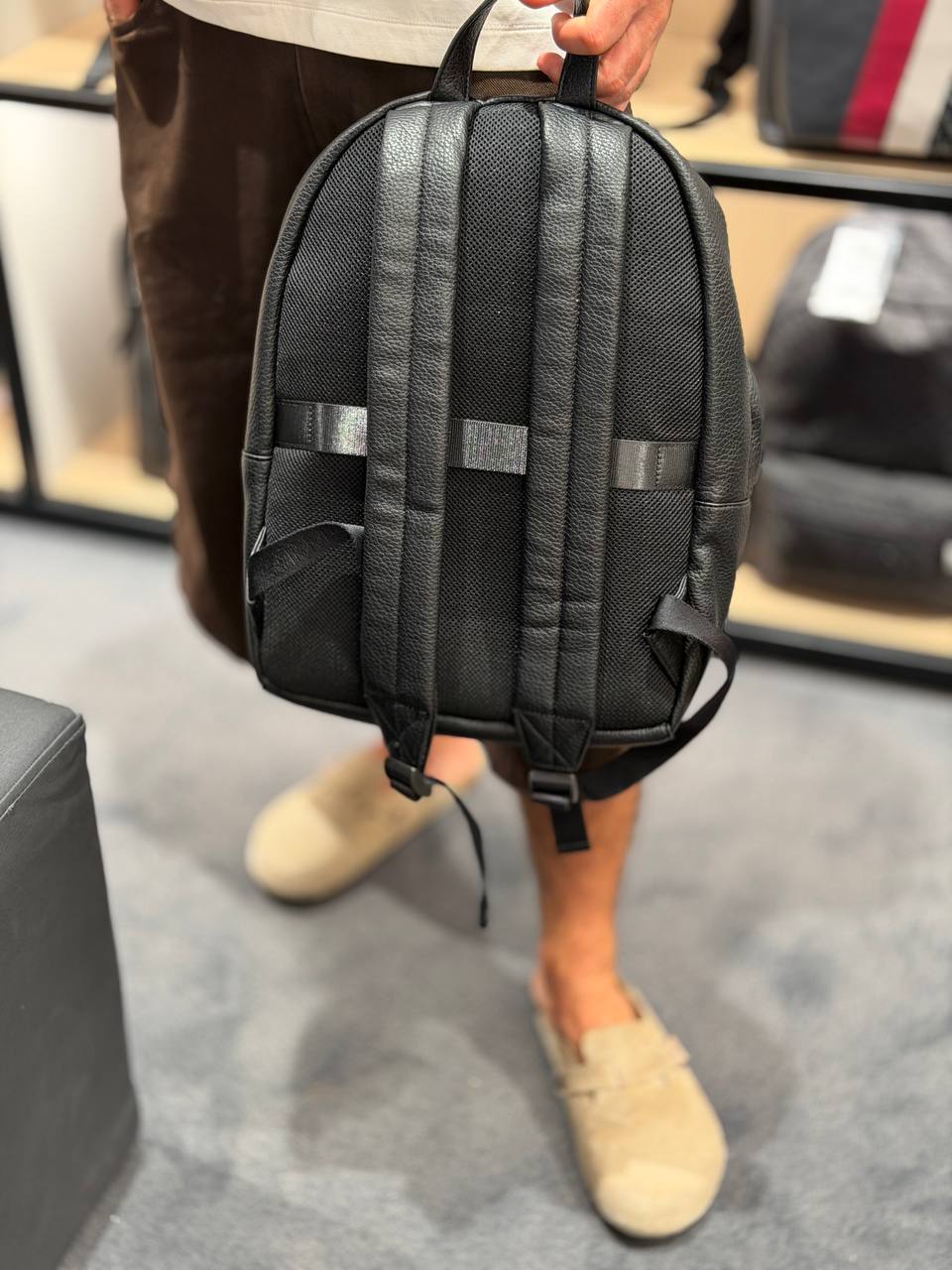 ARMANI EXCHANGE 🏷️ 54$