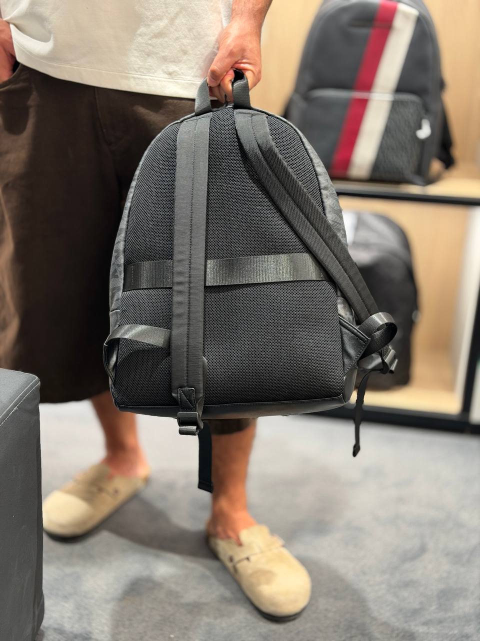 ARMANI EXCHANGE 🏷️ 59$