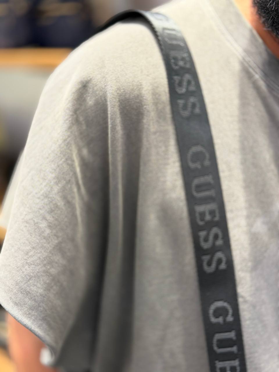 GUESS 🏷️ 54$