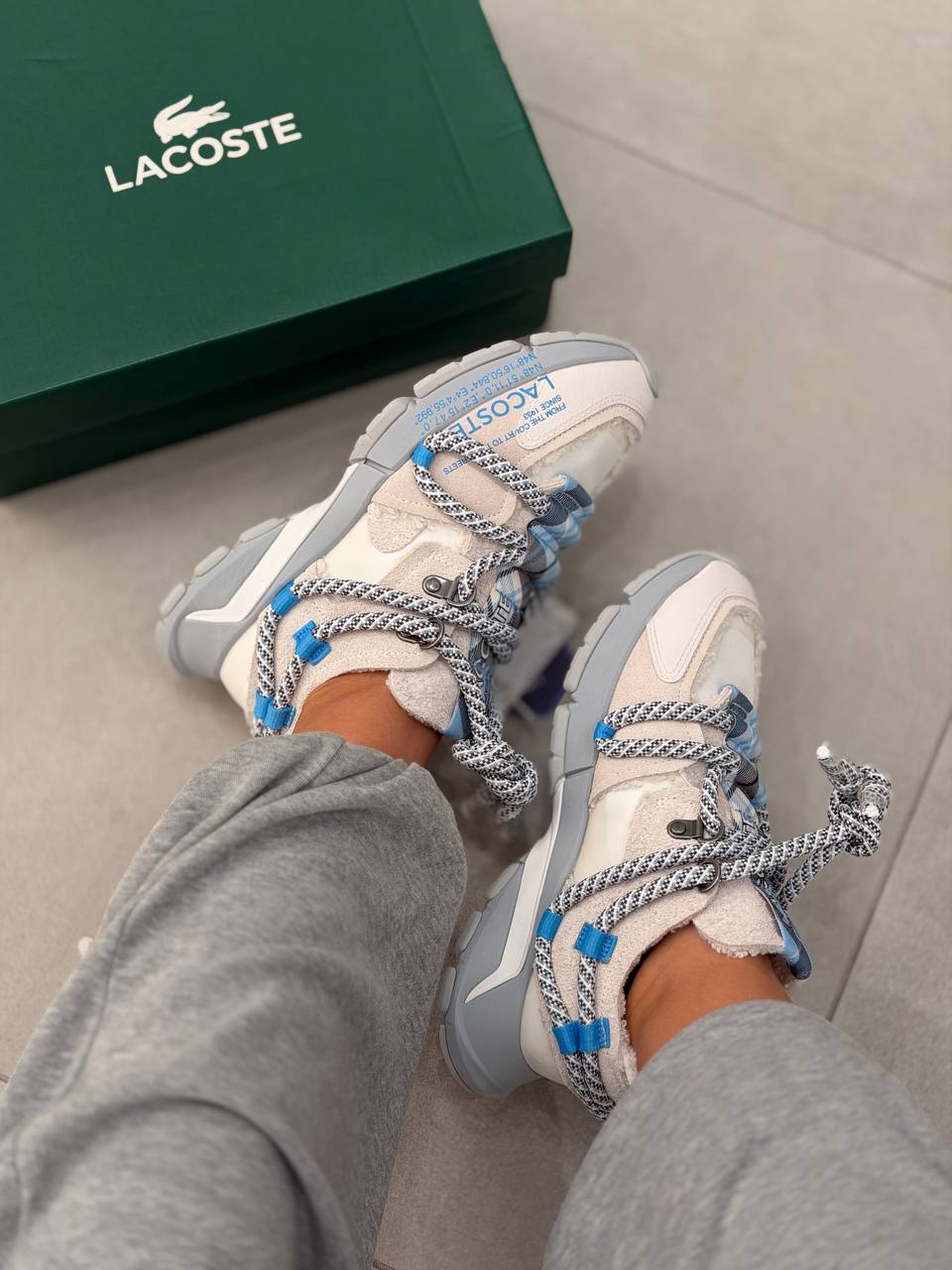 LACOSTE 🏷️ 76$