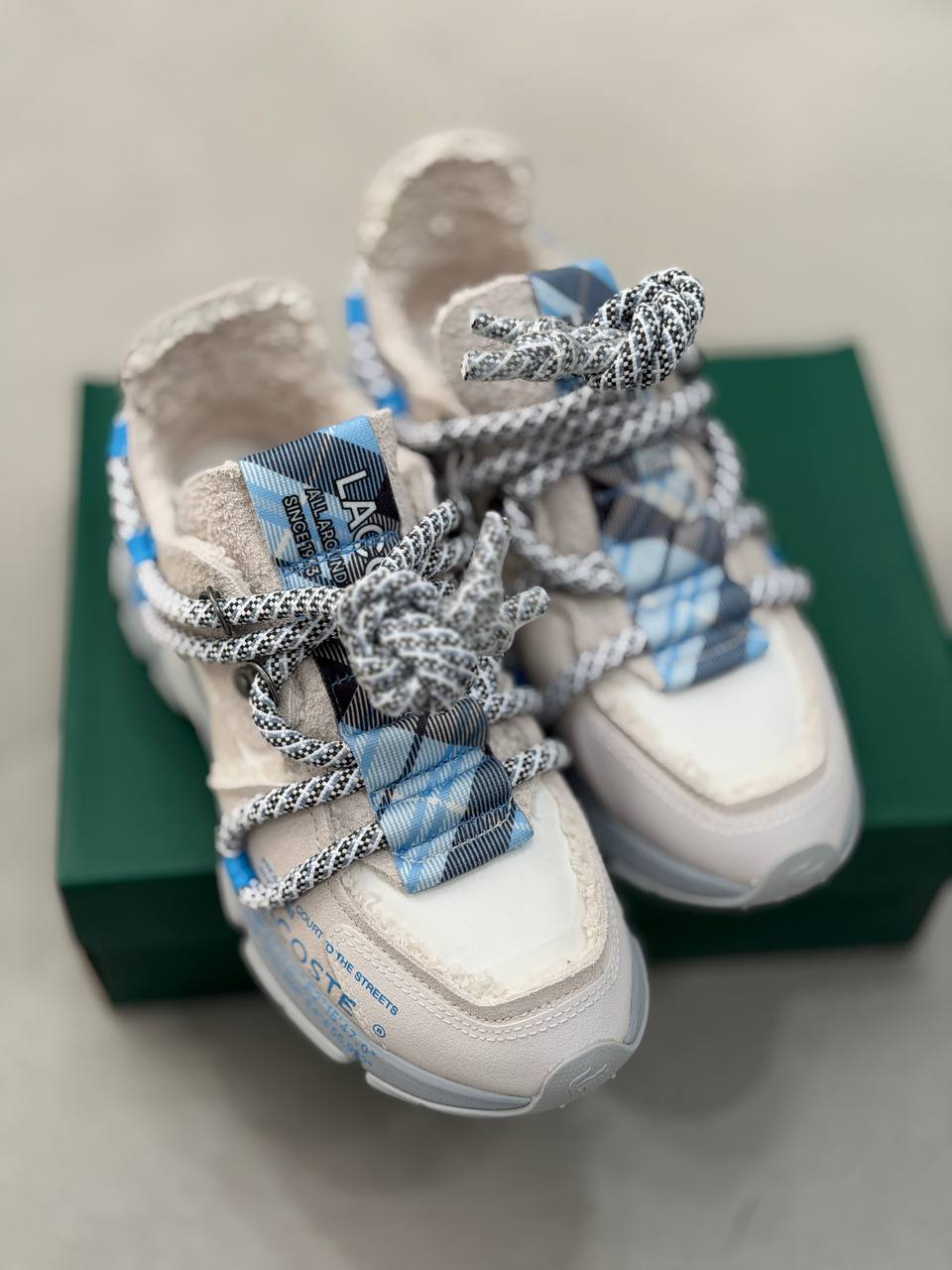 LACOSTE 🏷️ 76$