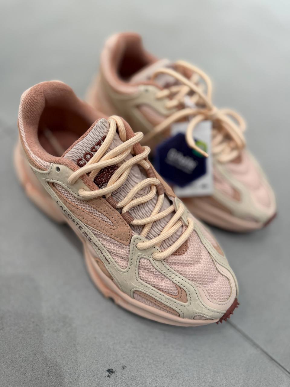 LACOSTE 🏷️ 53$